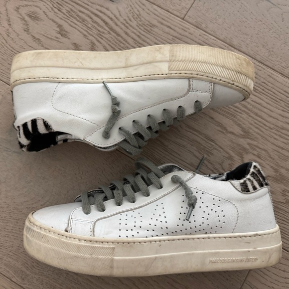 P448 John sneaker -zebra fur print on back
Woman’s size 37 (7) - Picture 3 of 11